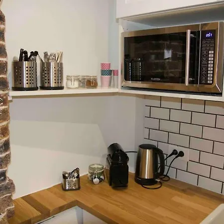 Apartment Another Brick In The In Sleeps 9 Paris