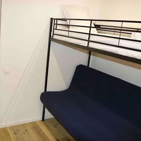 Another Brick In The In Sleeps 9 Apartment