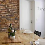 Another Brick In The In Sleeps 9