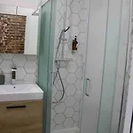 Апартаменты Another Brick In The In Sleeps 9 Париж