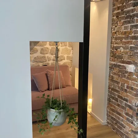 Another Brick In The In Sleeps 9